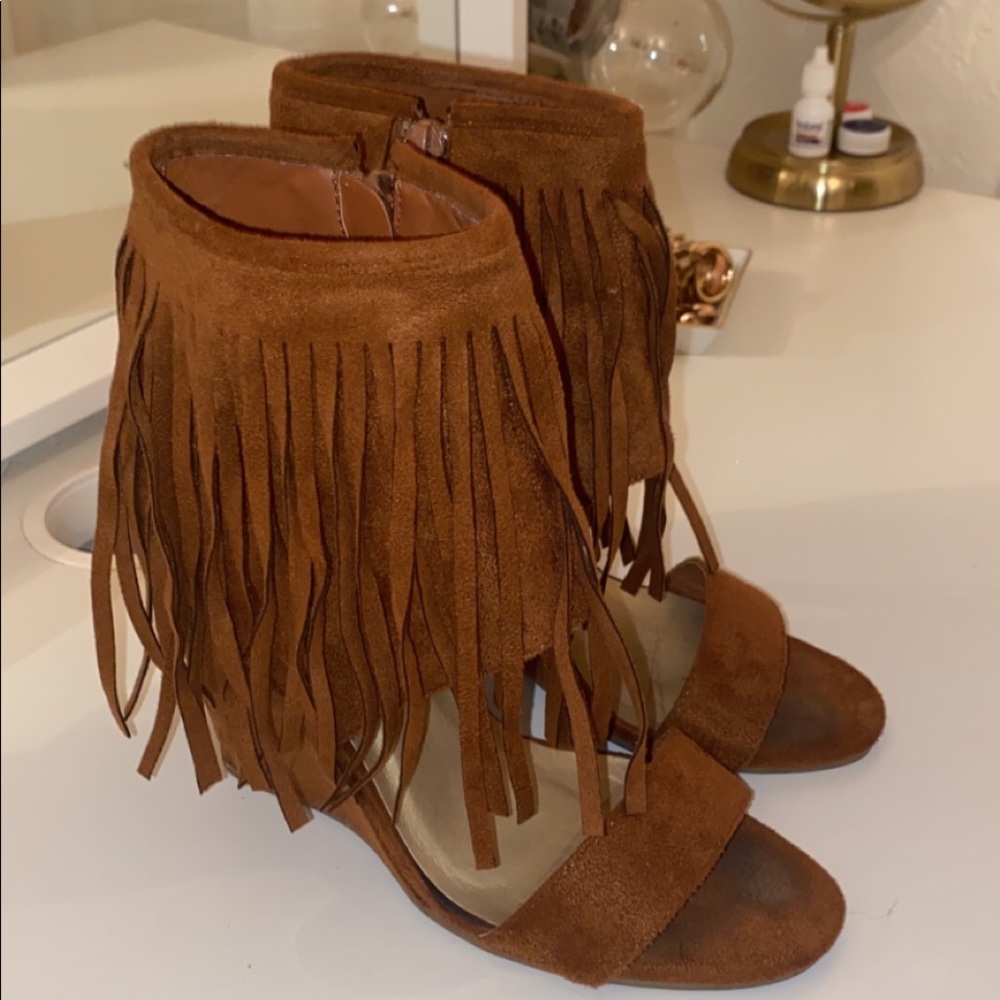 Fringe wedges